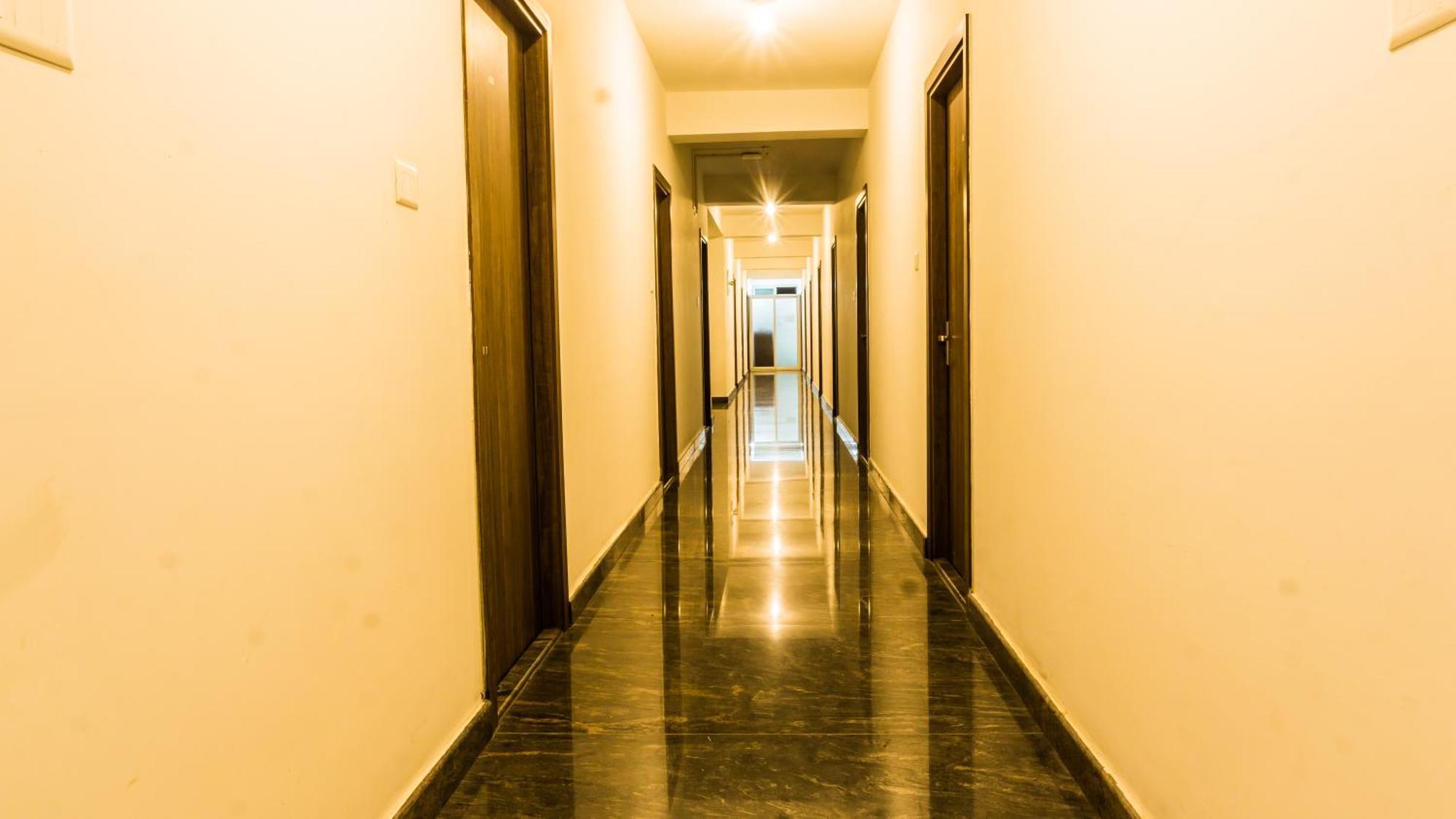 Local Colive Sarjapur Aparthotel Bangalore Buitenkant foto